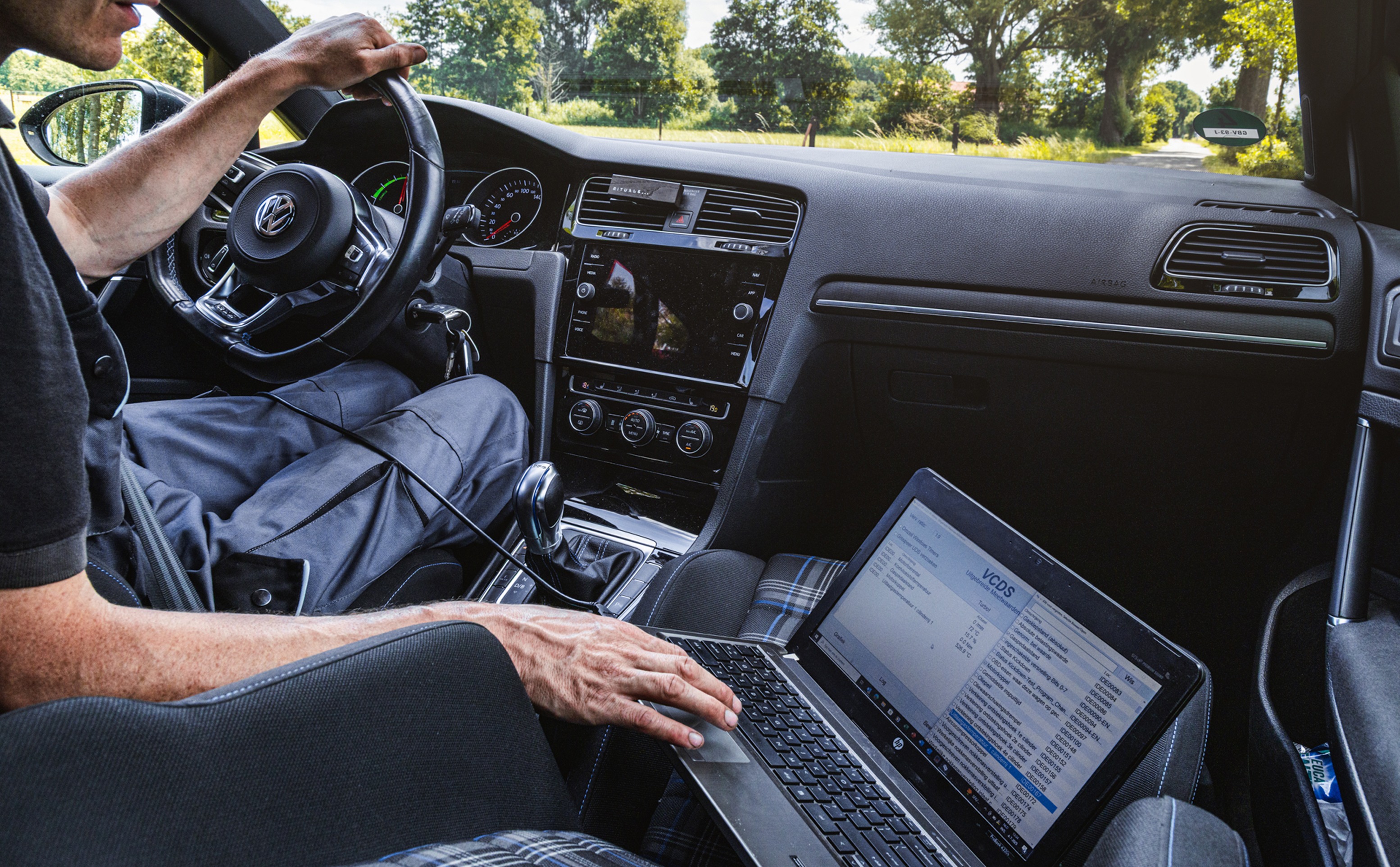 Common Image dinesten_images_1761735397.jpg Chiptuning in onze garage in Zwartebroek, nabij Amersfoort | Venwautos.nl