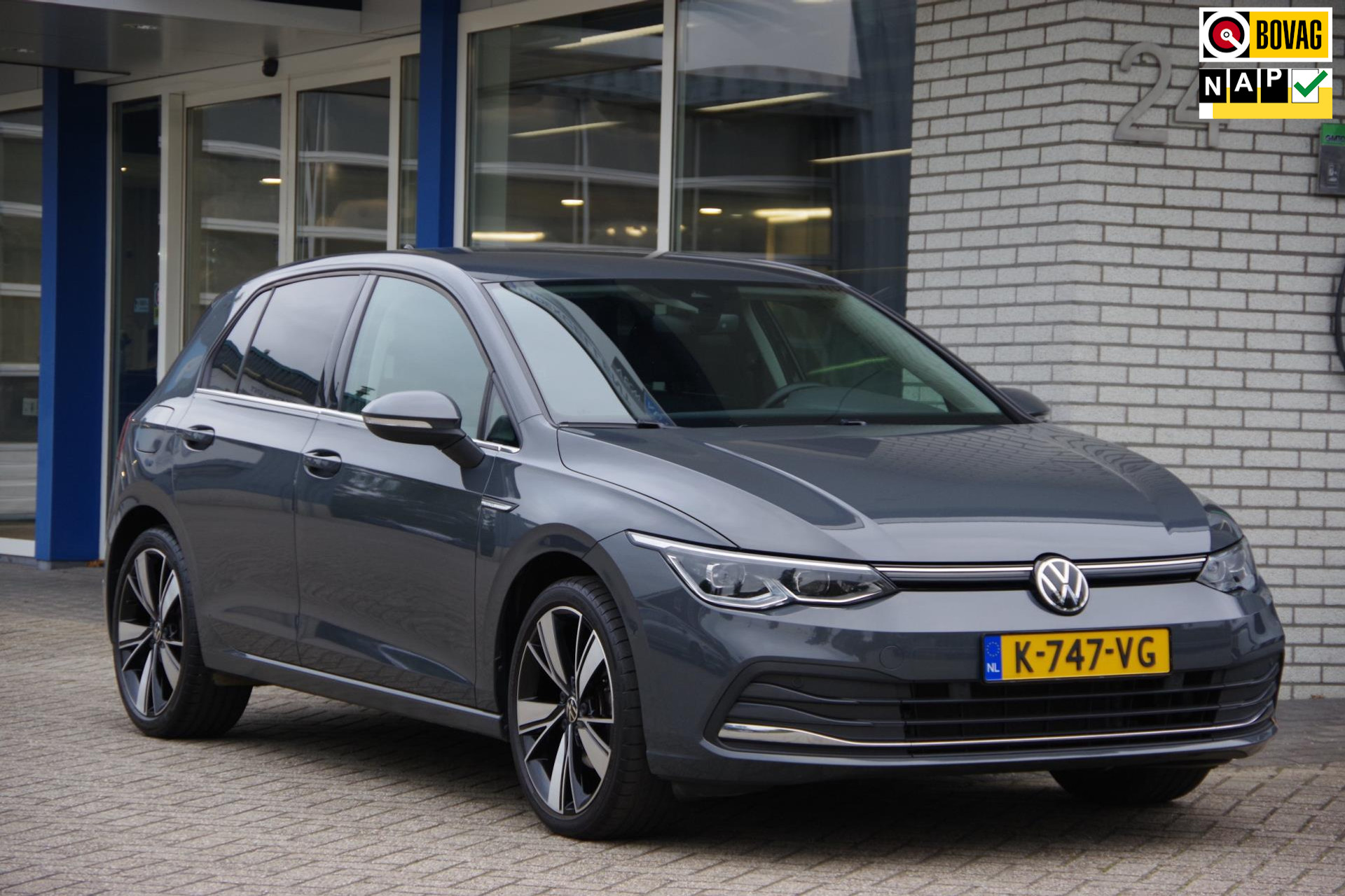 Volkswagen Golf 1.5 eTSI Style Trekhaak ErgoActive Carplay Navigatie 47804652-0.jpg | Venwautos.nl