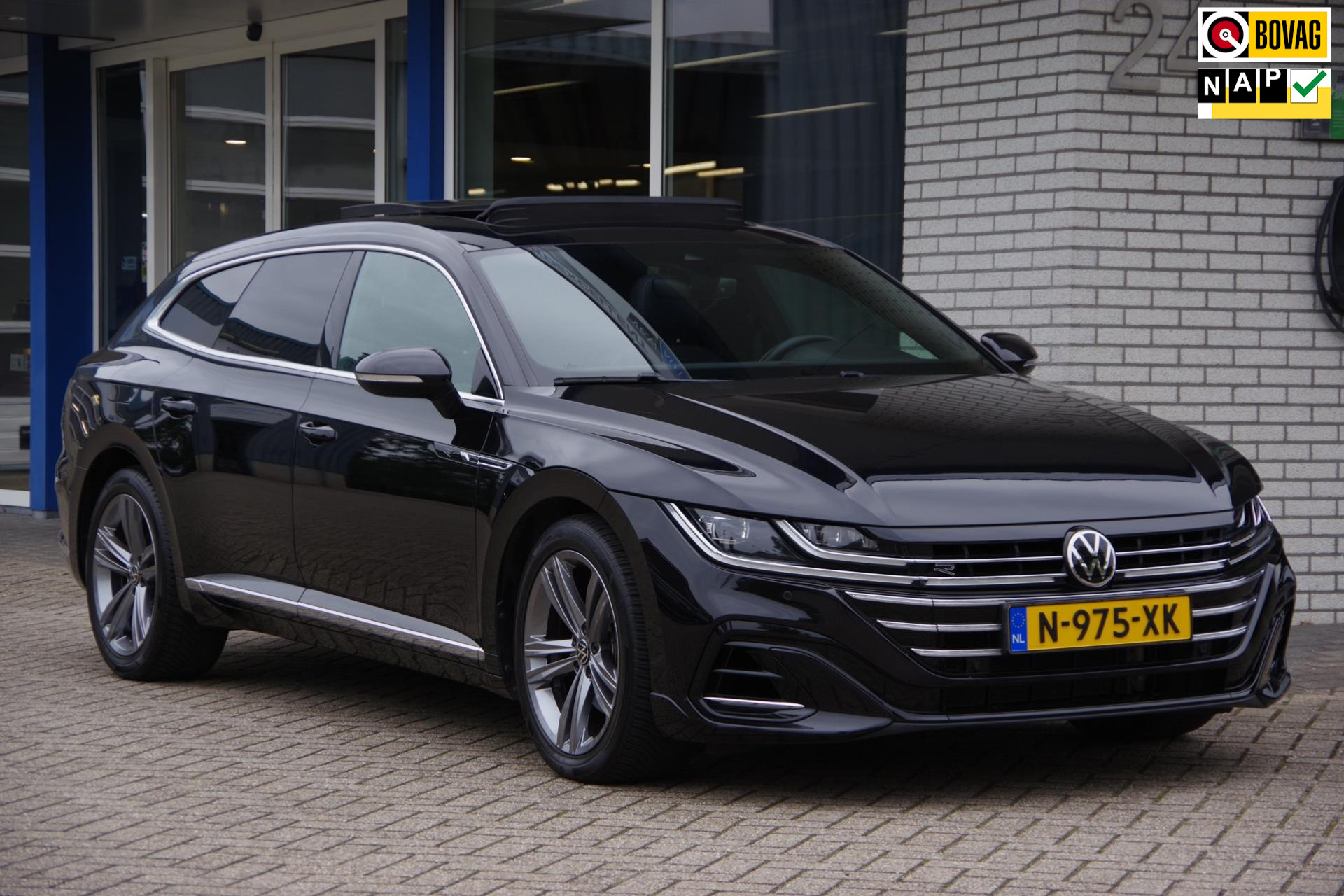 Volkswagen Arteon Shooting Brake 2.0 TSI R-Line 190PK Panoramadak Elektrische achterklep 47844934-0.jpg | Venwautos.nl