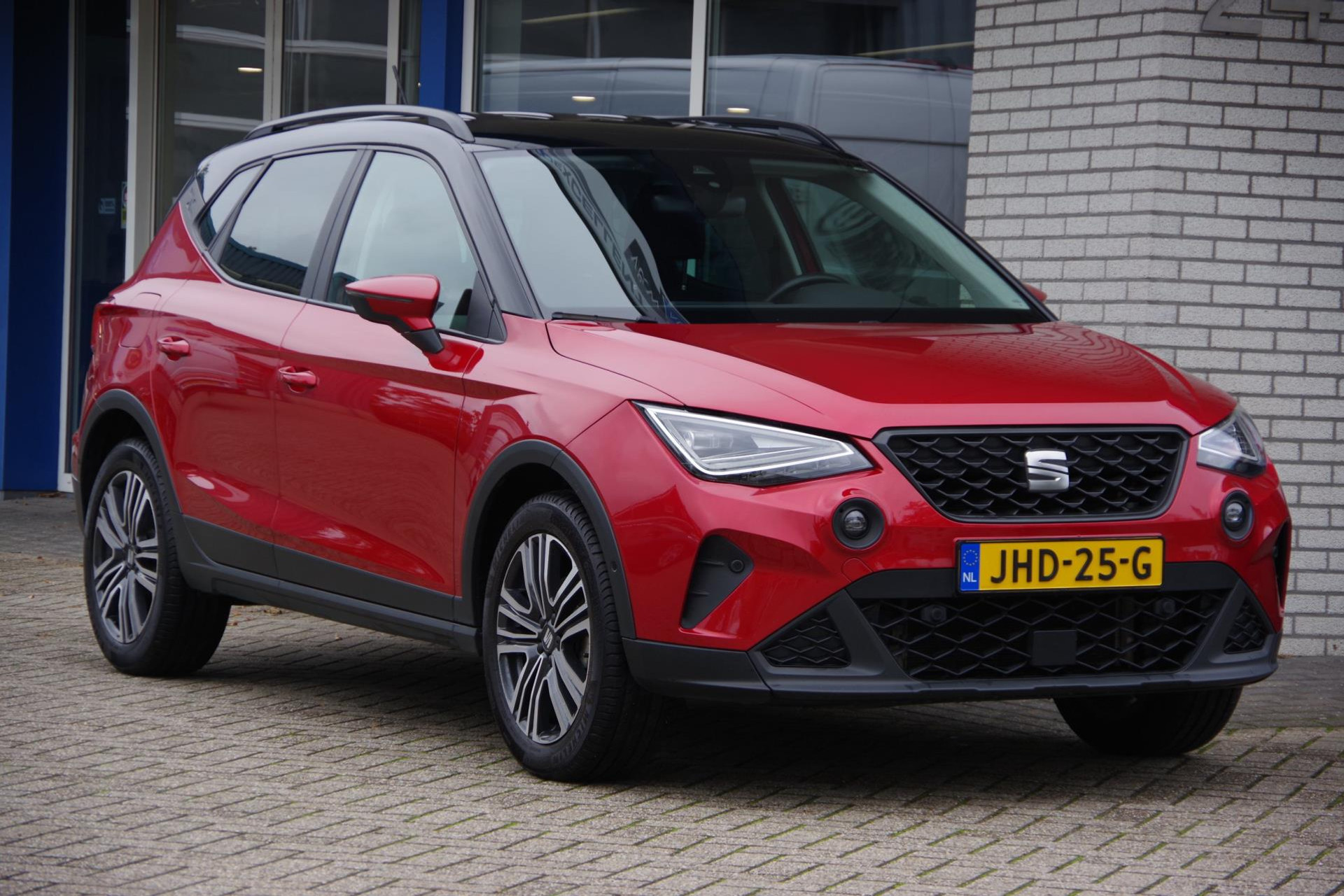 SEAT Arona 1.0 TSI Style Cruise Camera Carplay Virtueel Cockpit 48353341-0.jpg | Venwautos.nl