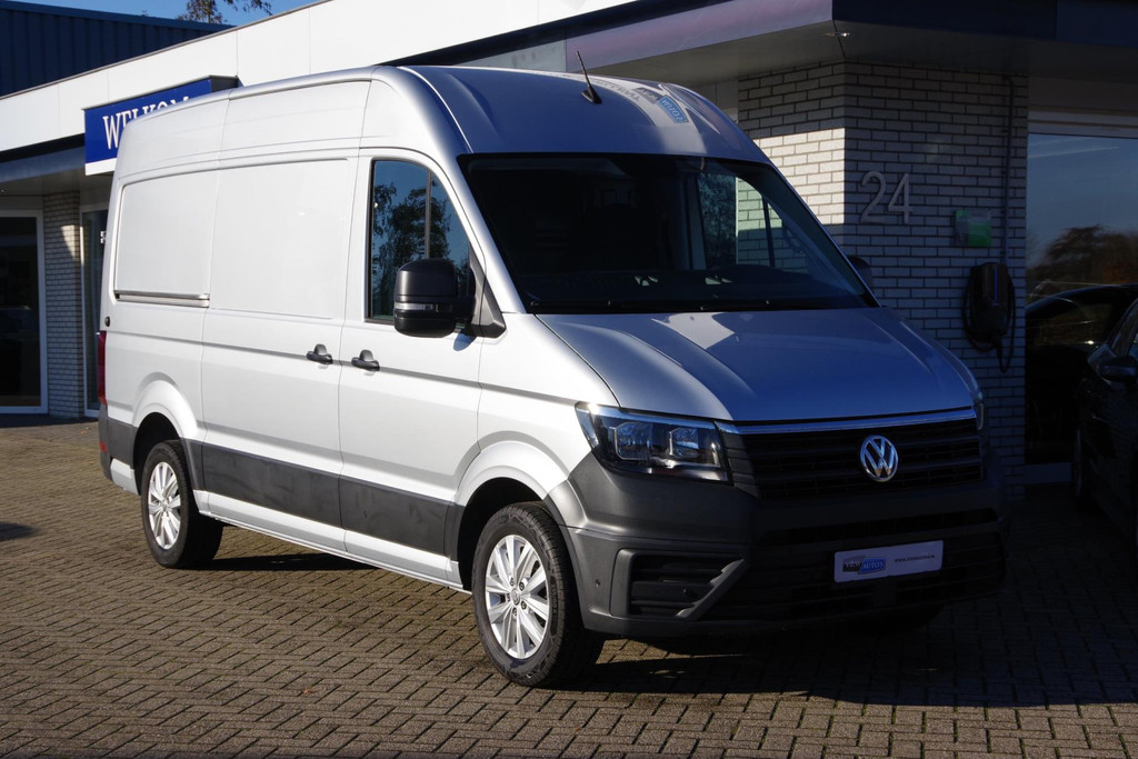 Volkswagen Crafter 2.0 TDI L3H3 Carplay Achteruitrijcamera Stoelverwarming Navigatie 49432237-0.jpg | Venwautos.nl
