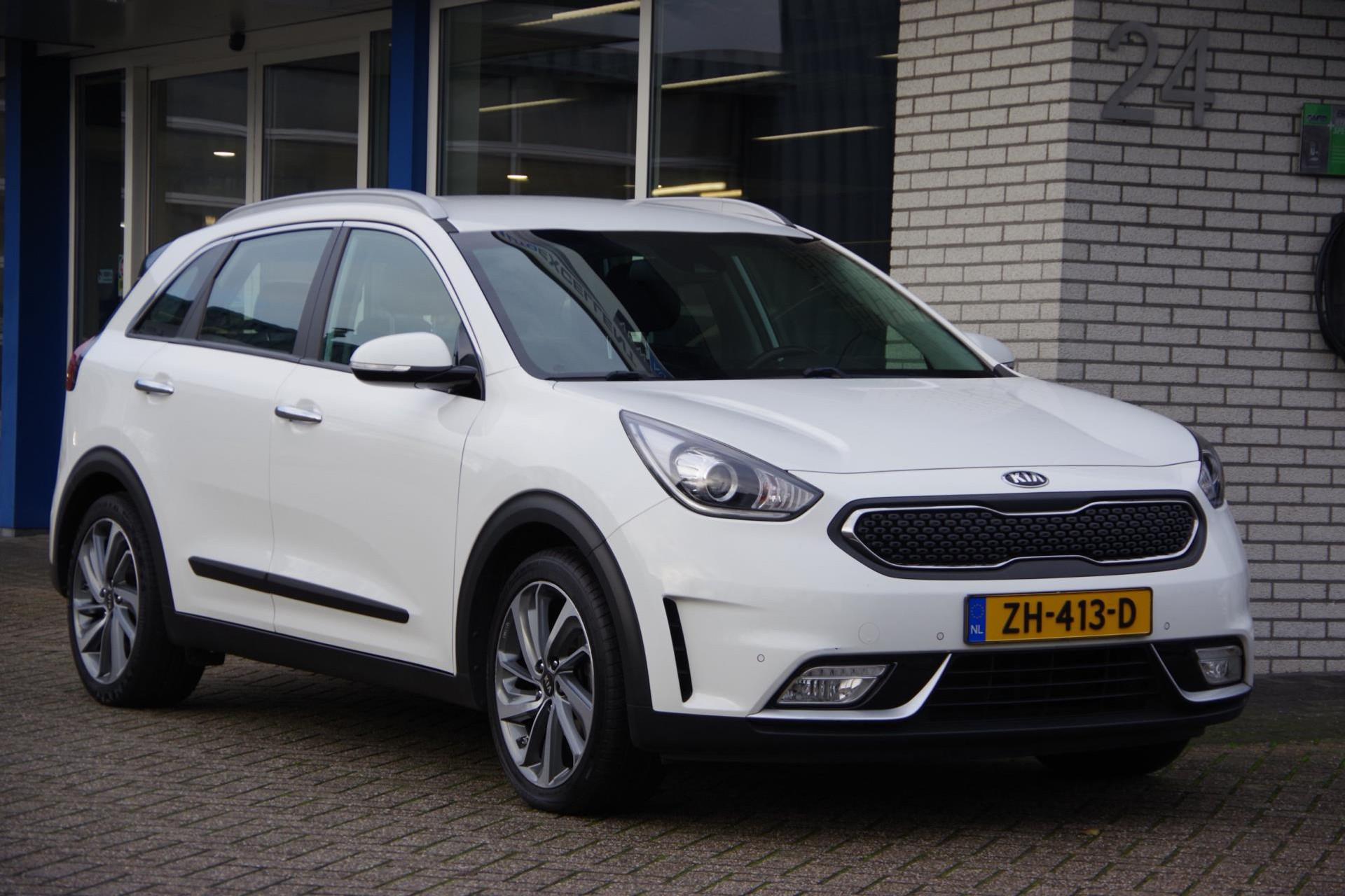 Kia Niro 1.6 GDi Hybrid ExecutiveLine Carplay Trekhaak Camera 49757324-0.jpg | Venwautos.nl