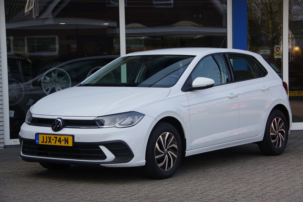 Volkswagen Polo 1.0 TSI Life Camera App-connect Parkeersensoren 52259390-0.jpg | Venwautos.nl