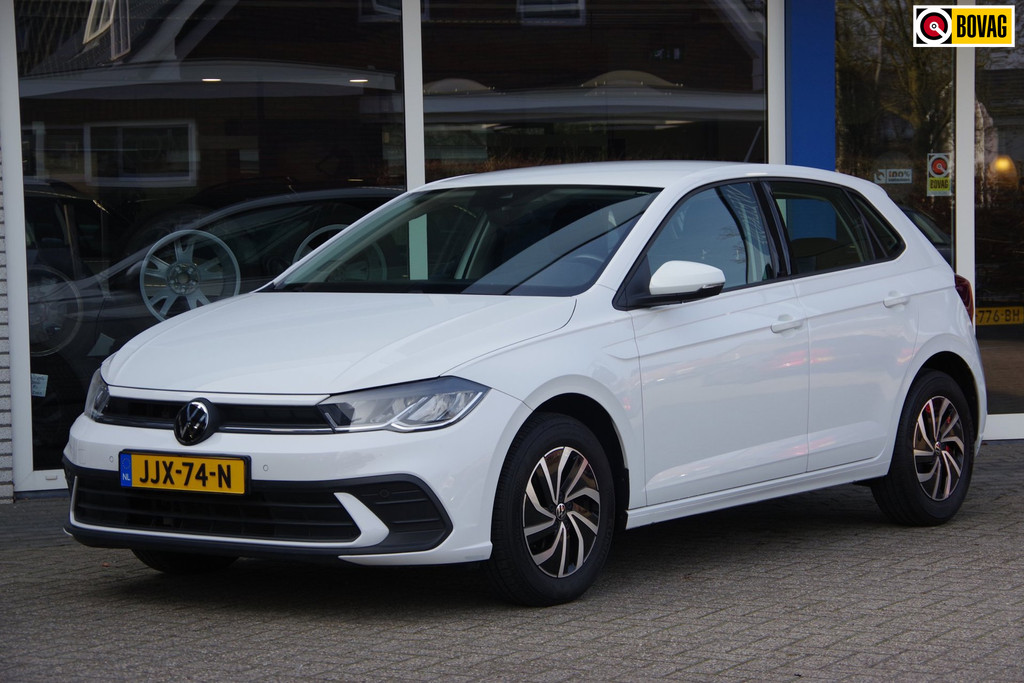 Volkswagen Polo 1.0 TSI Life Camera App-connect Parkeersensoren 52259390-0.jpg | Venwautos.nl