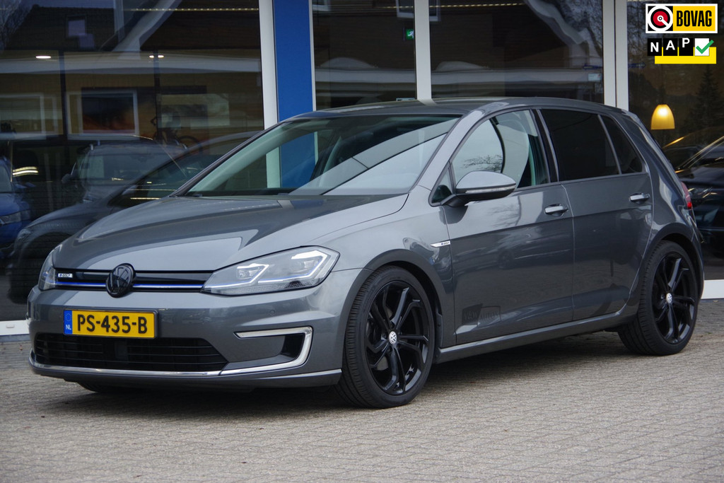 Volkswagen e-Golf App-connect Leer Stoelverwarming 18" 52766559-0.jpg | Venwautos.nl
