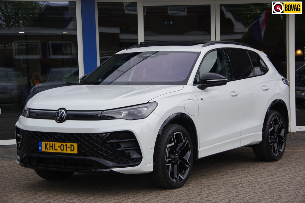 Volkswagen Tiguan 1.5 eHybrid 272Pk R-Line Edition Panoramadak Trekhaak IQ.Light Leer 53348213-0.jpg | Venwautos.nl