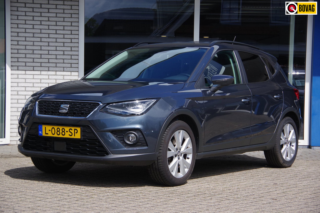 SEAT Arona 1.0 TSI Style Business Intense Trekhaak Carplay 54184832-0.jpg | Venwautos.nl