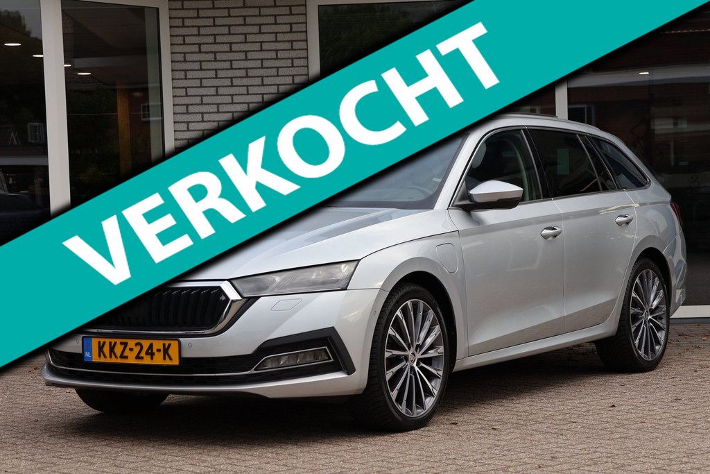 Škoda Octavia Combi 1.4 TSI iV PHEV SOH 98% Business Edition Panorama Carplay Memory seats 54186443-0.jpg | Venwautos.nl