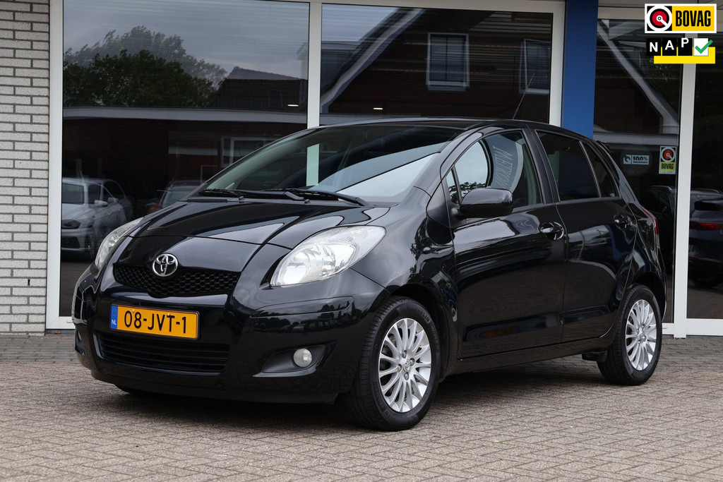 Toyota Yaris 1.3 VVTi Dynamic 5-drs Trekhaak Airco 54269798-0.jpg | Venwautos.nl
