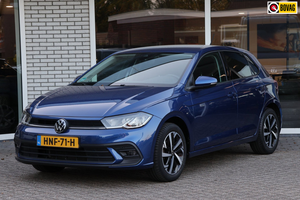 Volkswagen Polo Achteruitrijcamera App-connect Navigatie Parkeersensoren 55713939-0.jpg | Venwautos.nl
