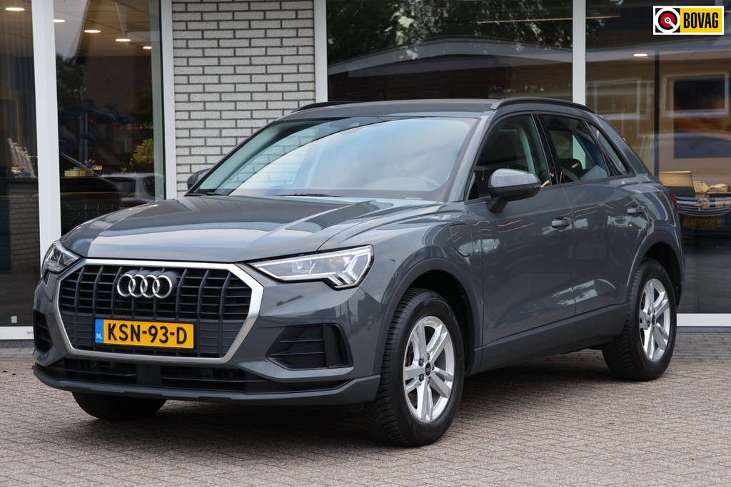 Audi Q3 45 TFSI Hybrid Edition Camera Trekhaak App-connect Stoelverwarming 55719683-0.jpg | Venwautos.nl