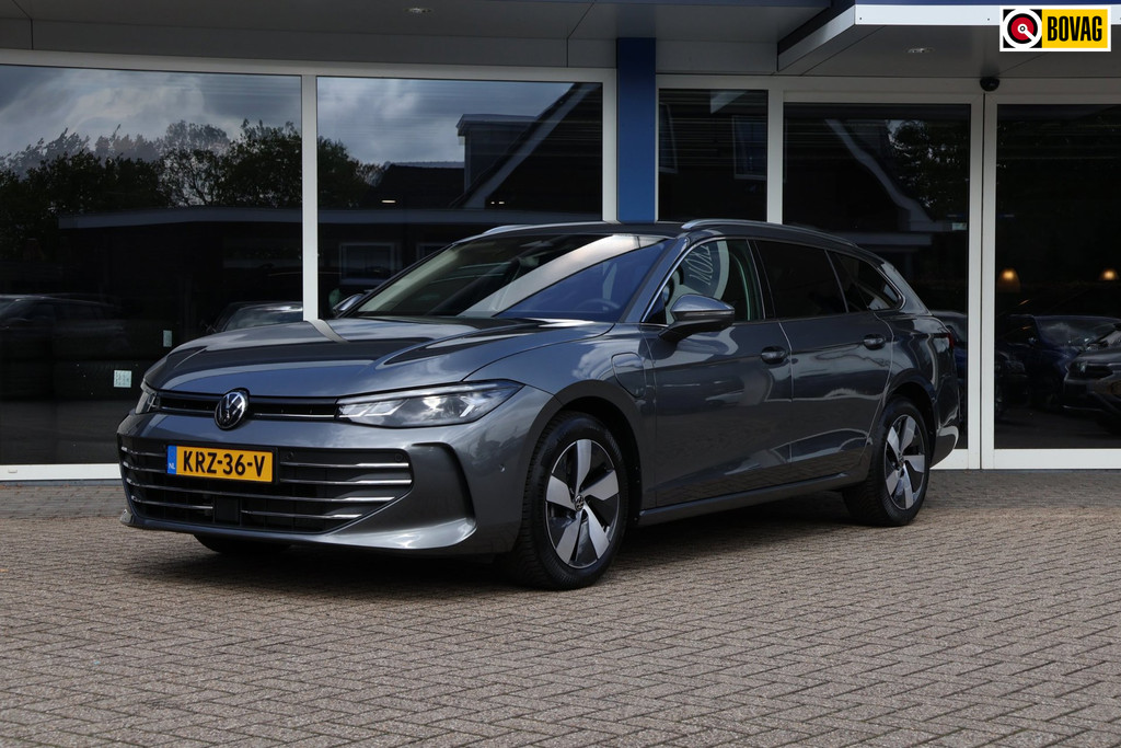 Volkswagen Passat Variant 1.5 eHybrid Business 56098402-0.jpg | Venwautos.nl
