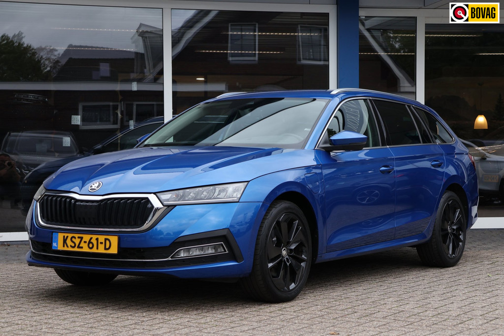 Škoda Octavia Combi 1.4 TSI iV PHEV Business SOH-96% Camera Carplay 56375030-0.jpg | Venwautos.nl