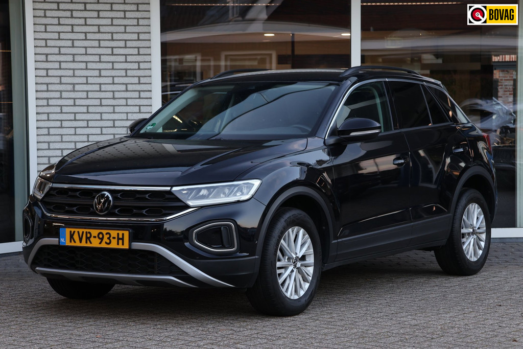 Volkswagen T-Roc 1.0 TSI Life Achteruitrijcamera Stoel-/stuurverwarming App-connect Navigatie 57047038-0.jpg | Venwautos.nl